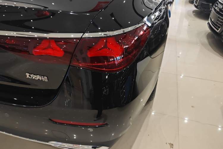 Used Mercedes-Benz E-Class 2025 Facelift E 300 L Fashion Edition Right Rear Taillight