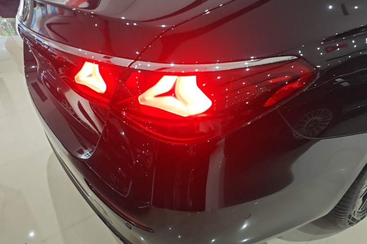 Used Mercedes-Benz E-Class 2025-Year Facelift E 260 L Right Rear Taillight