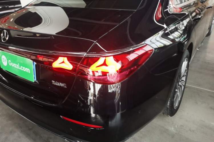 Used Mercedes-Benz E-Class 2025 Facelift E 300 L Fashion Edition Right Rear Taillight