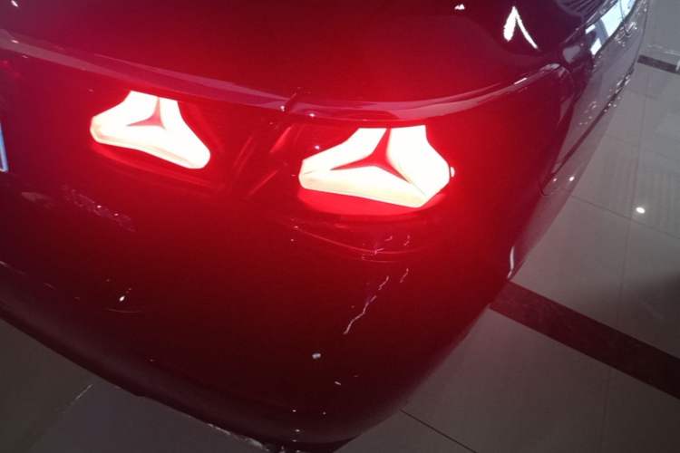 Used Mercedes-Benz E-Class 2025 E 300 L Stylish Model Right Rear Taillight
