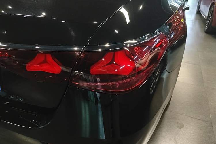 Used Mercedes-Benz E-Class 2025 E 300 L Stylish Model Right Rear Taillight