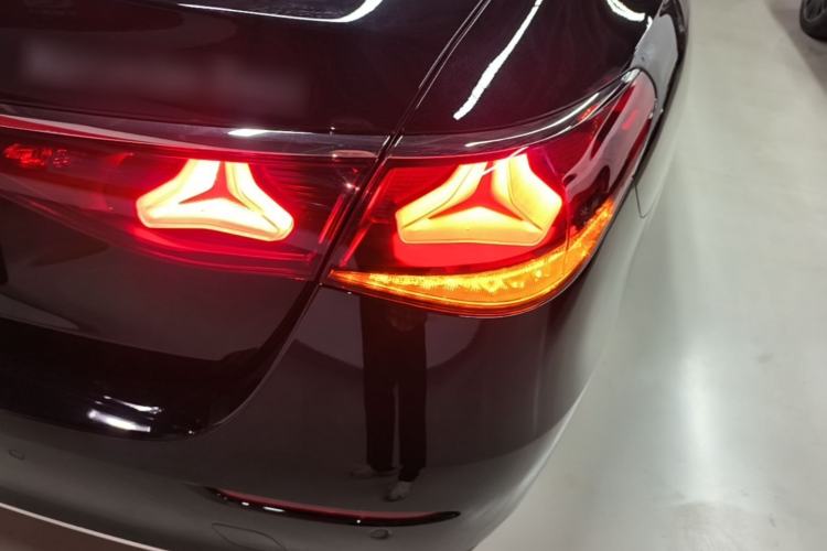 Used Mercedes-Benz E-Class 2025 Facelift E 300 L Luxury Edition Right Rear Taillight