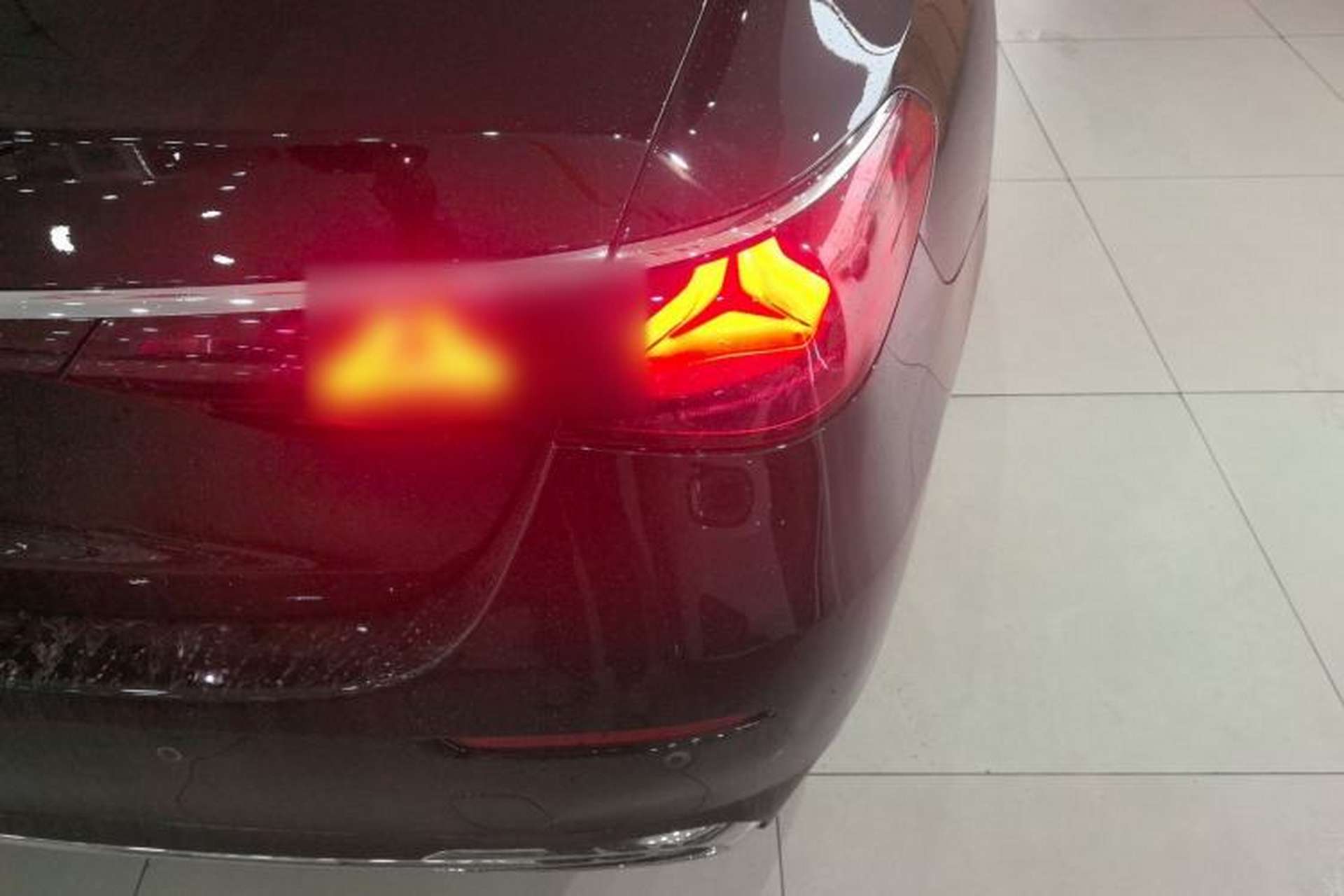 Used Mercedes-Benz E-Class 2025 E 300 L Stylish Model Right Rear Taillight