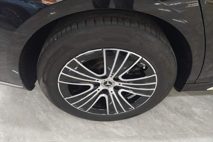 Used Mercedes-Benz E-Class 2025-Year Facelift E 260 L Right Rear Wheel Hub