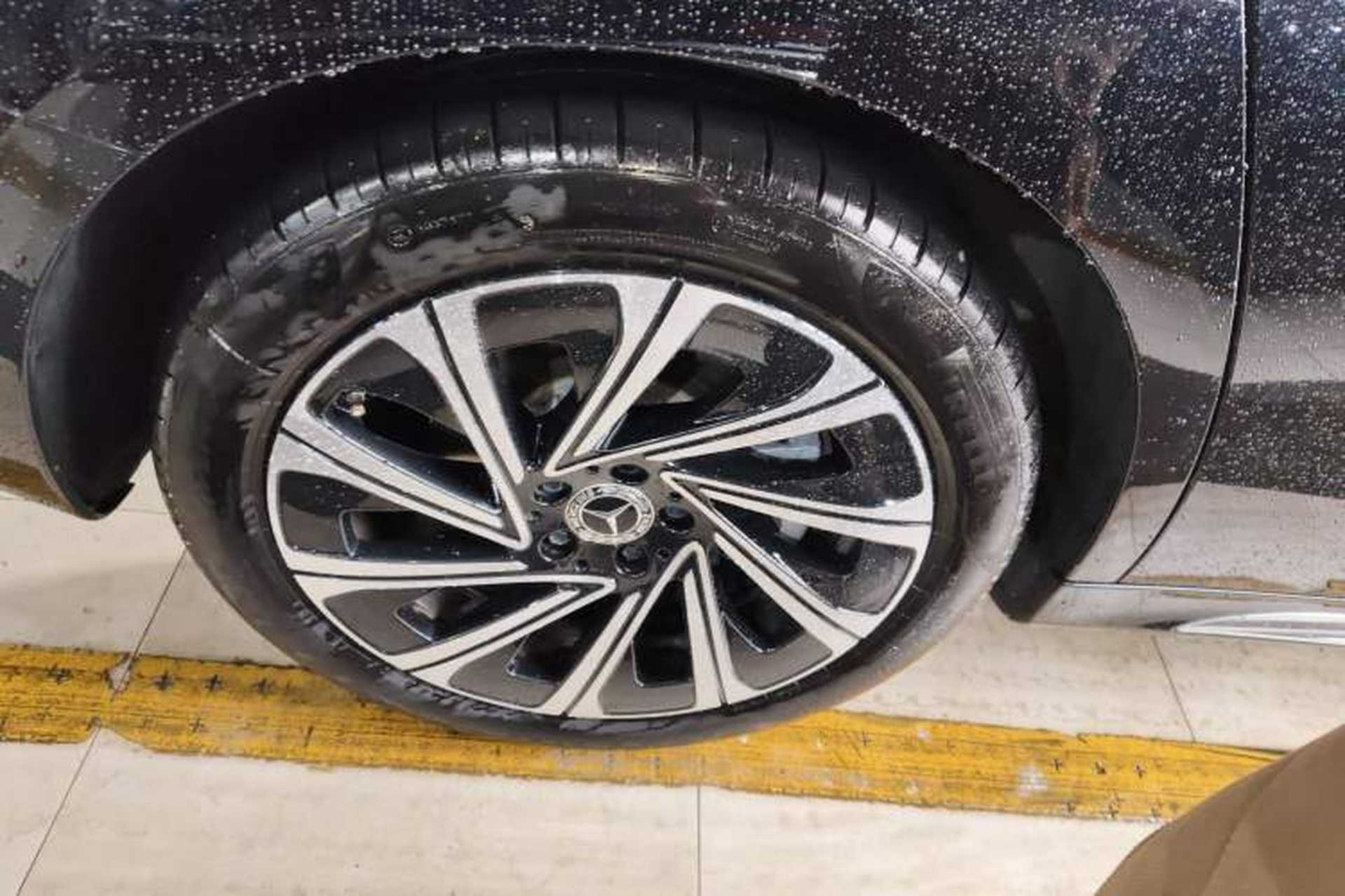 Used Mercedes-Benz E-Class 2025 E 300 L Luxury Model Right Rear Wheel Hub