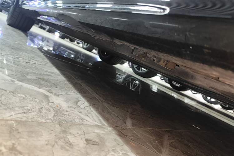 Used Mercedes-Benz E-Class 2025 Facelift E 300 L Luxury Edition Right Side Sill