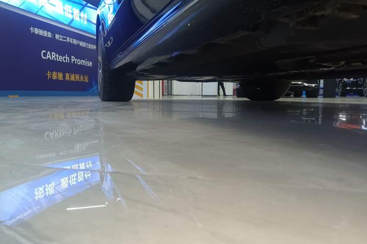 Used Mercedes-Benz E-Class 2025 Facelift E 300 L Fashion Edition Right Side Sill