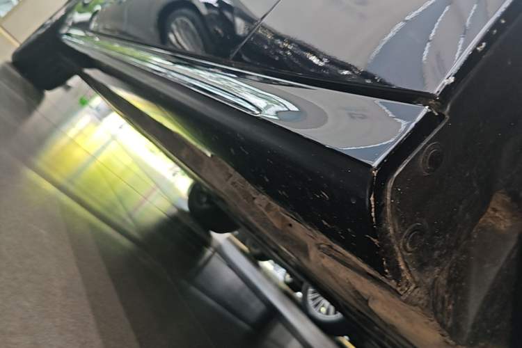 Used Mercedes-Benz E-Class 2025 Facelift E 300 L Fashion Edition Right Side Sill