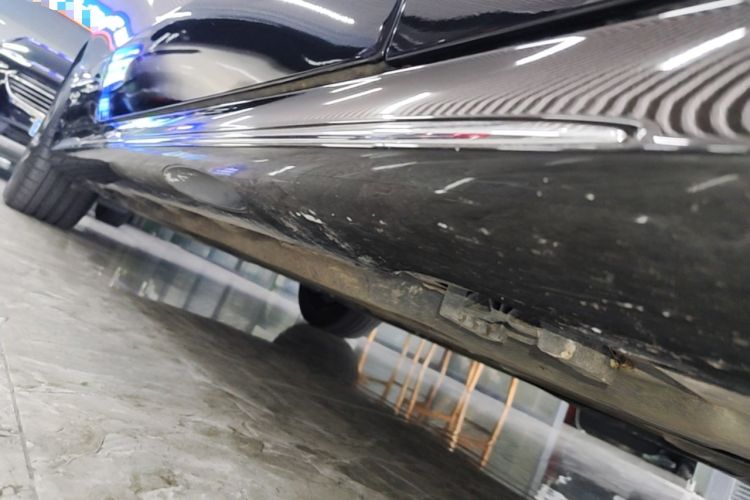 Used Mercedes-Benz E-Class 2025 Facelift E 300 L Luxury Edition Right Side Sill