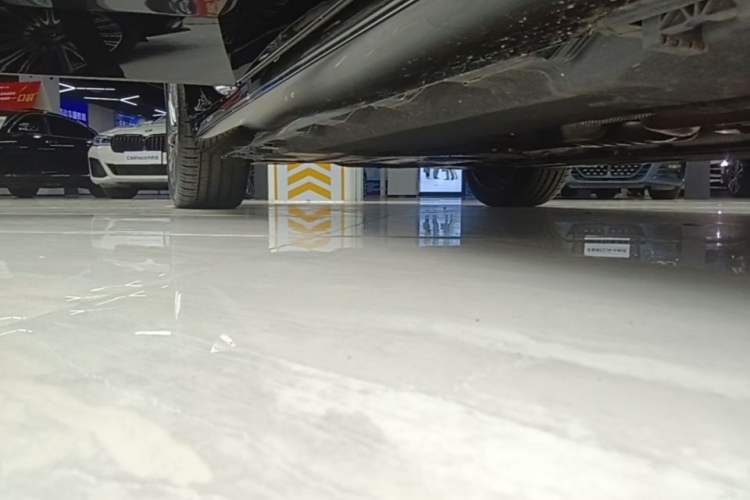 Used Mercedes-Benz E-Class 2025 Facelift E 300 L Fashion Edition Right Side Sill