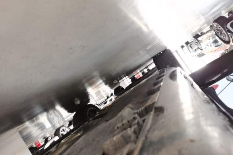 Used Mercedes-Benz E-Class 2025 Facelift E 300 L Fashion Edition Right Side Sill