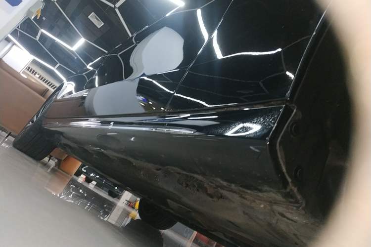 Used Mercedes-Benz E-Class 2025 E 300 L Luxury Model Right Side Sill