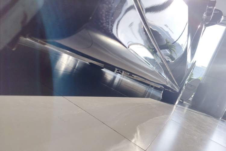 Used Mercedes-Benz E-Class 2025 E 300 L Luxury Model Right Side Sill
