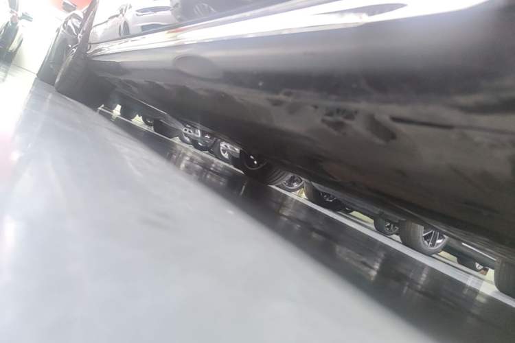 Used Mercedes-Benz E-Class 2025 Facelift E 300 L Luxury Edition Right Side Sill