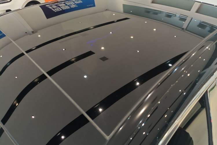 Used Mercedes-Benz E-Class 2025 Facelift E 300 L Fashion Edition Roof