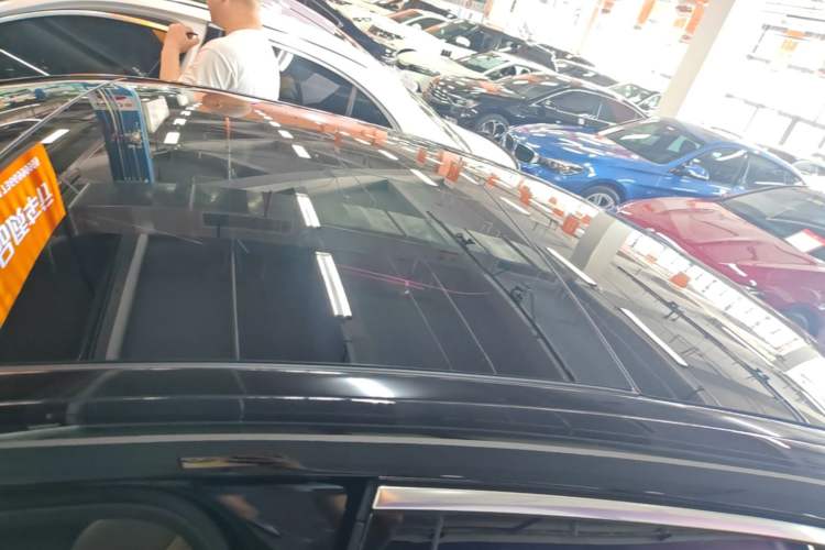 Used Mercedes-Benz E-Class 2025 Facelift E 300 L Fashion Edition Roof
