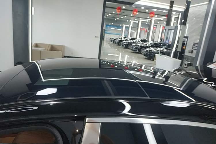 Used Mercedes-Benz E-Class 2025 Facelift E 300 L Luxury Edition Roof