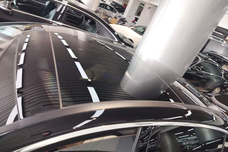 Used Mercedes-Benz E-Class 2025 E 300 L Luxury Model Roof