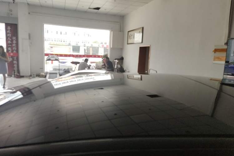 Used Mercedes-Benz E-Class 2025 E 300 L Luxury Model Roof