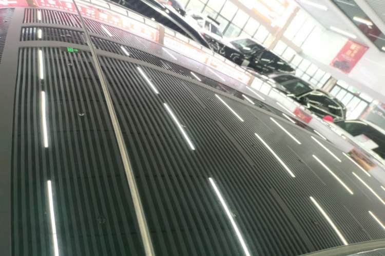Used Mercedes-Benz E-Class 2025 E 300 L Luxury Model Roof
