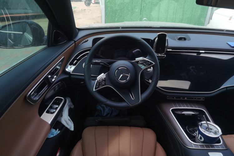 Used Mercedes-Benz E-Class 2025 Facelift E 300 L Luxury Edition Steering Wheel