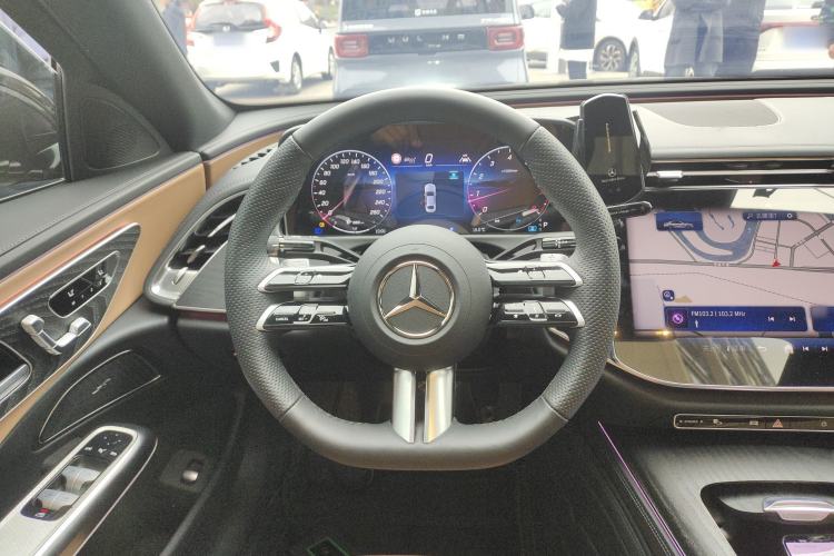 Used Mercedes-Benz E-Class 2025 E 300 L Stylish Sports Model Steering Wheel