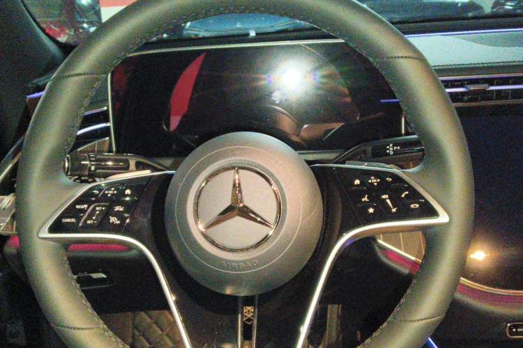 Used Mercedes-Benz E-Class 2025 Facelift E 300 L Fashion Edition Steering Wheel