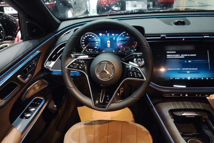 Used Mercedes-Benz E-Class 2025 Facelift E 300 L Luxury Edition Steering Wheel
