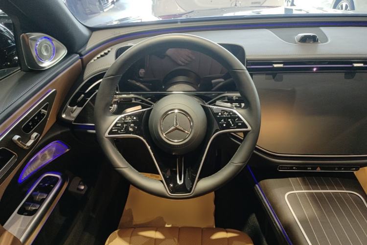 Used Mercedes-Benz E-Class 2025 Facelift E 300 L Luxury Edition Steering Wheel