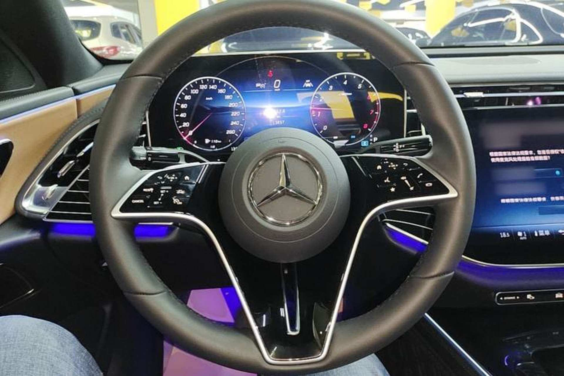 Used Mercedes-Benz E-Class 2025 E 260 L Steering Wheel