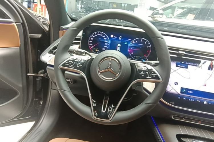 Used Mercedes-Benz E-Class 2025 Facelift E 300 L Fashion Edition Steering Wheel