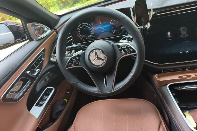 Used Mercedes-Benz E-Class 2025 Facelift E 300 L Luxury Edition Steering Wheel