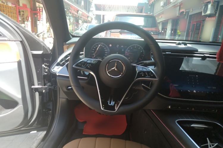 Used Mercedes-Benz E-Class 2025 Facelift E 300 L Luxury Edition Steering Wheel