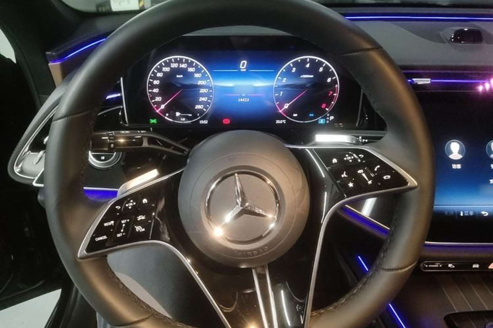 Used Mercedes-Benz E-Class 2025 E 300 L Luxury Model Steering Wheel