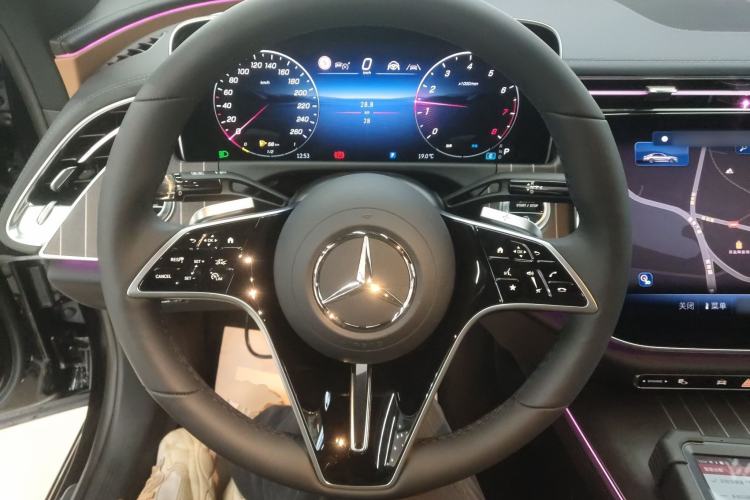 Used Mercedes-Benz E-Class 2025 Facelift E 300 L Fashion Edition Steering Wheel