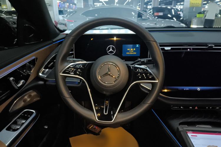 Used Mercedes-Benz E-Class 2025 Refresh E 300 Fashion Edition Sport Version Steering Wheel