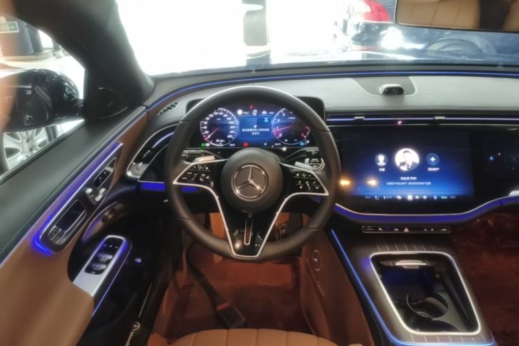 Used Mercedes-Benz E-Class 2025 E 300 L Luxury Model Steering Wheel