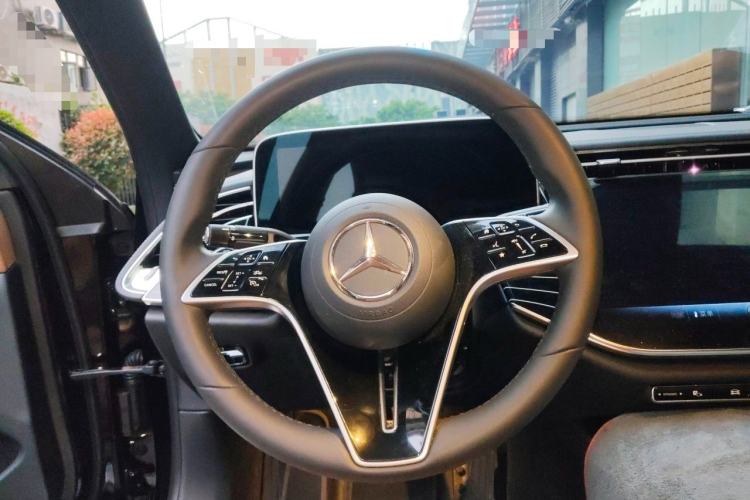Used Mercedes-Benz E-Class 2025-Year Facelift E 260 L Steering Wheel
