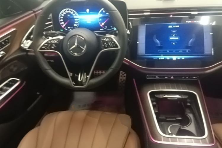 Used Mercedes-Benz E-Class 2025 E 300 L Luxury Model Steering Wheel