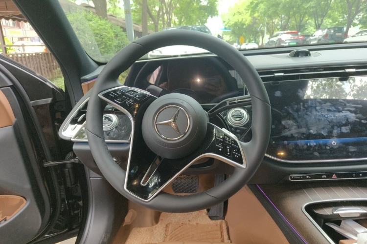 Used Mercedes-Benz E-Class 2025 Facelift E 300 L Luxury Edition Steering Wheel