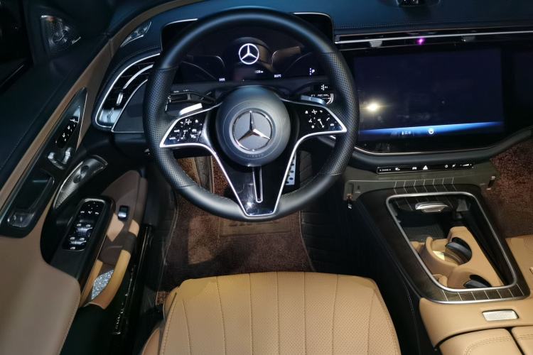 Used Mercedes-Benz E-Class 2025 E 300 L Luxury Model Steering Wheel