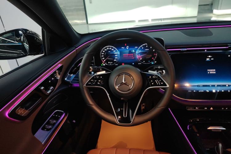 Used Mercedes-Benz E-Class 2025 E 260 L Steering Wheel