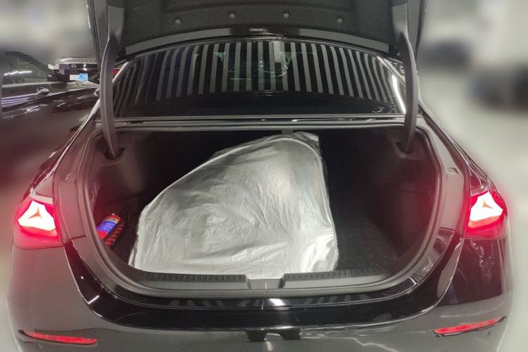Used Mercedes-Benz E-Class 2025 E 300 L Luxury Model Trunk