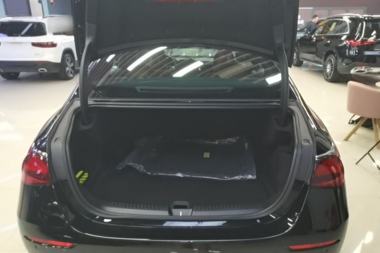 Used Mercedes-Benz E-Class 2025 E 300 L Luxury Model Trunk
