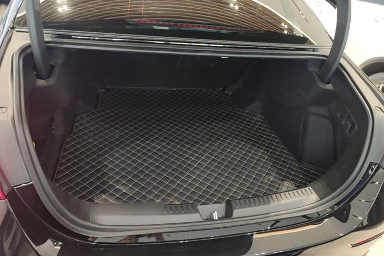 Used Mercedes-Benz E-Class 2025 E 300 L Stylish Model Trunk