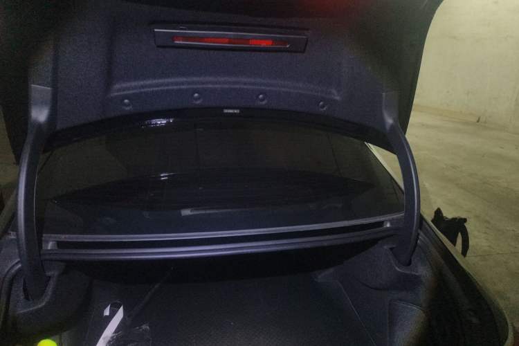 Used Mercedes-Benz E-Class 2025 E 300 L Luxury Model Trunk