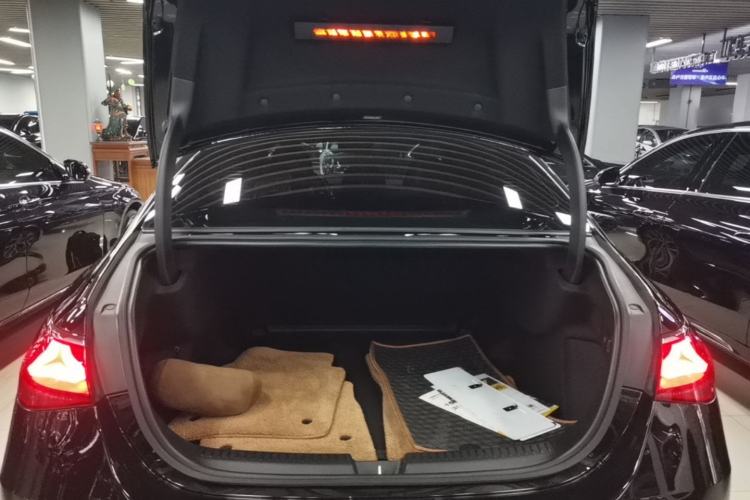 Used Mercedes-Benz E-Class 2025 Facelift E 300 L Fashion Edition Trunk