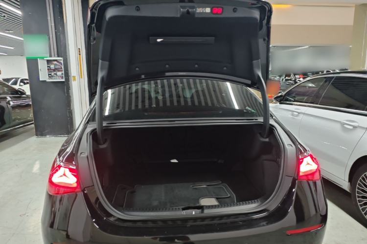 Used Mercedes-Benz E-Class 2025 Facelift E 300 L Fashion Edition Trunk