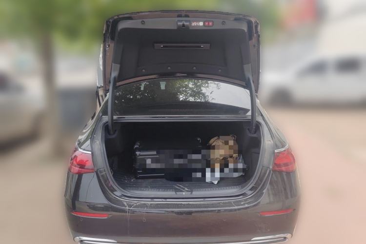 Used Mercedes-Benz E-Class 2025 Facelift E 300 L Luxury Edition Trunk