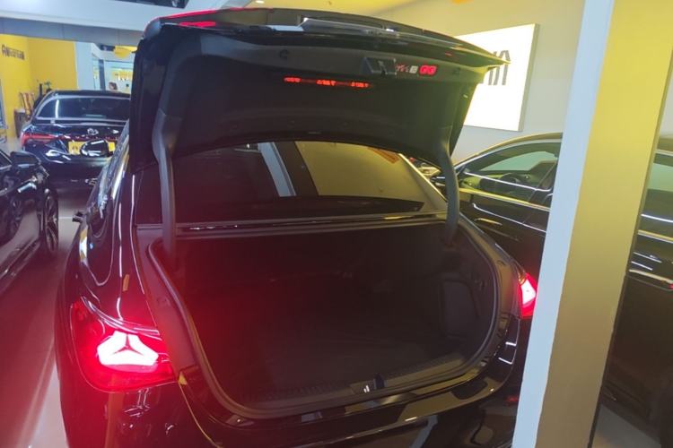 Used Mercedes-Benz E-Class 2025 E 300 L Luxury Model Trunk